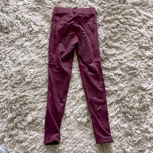 Kerrits Ice Fil collection tights for horse riding.  Size M in girls, maroon